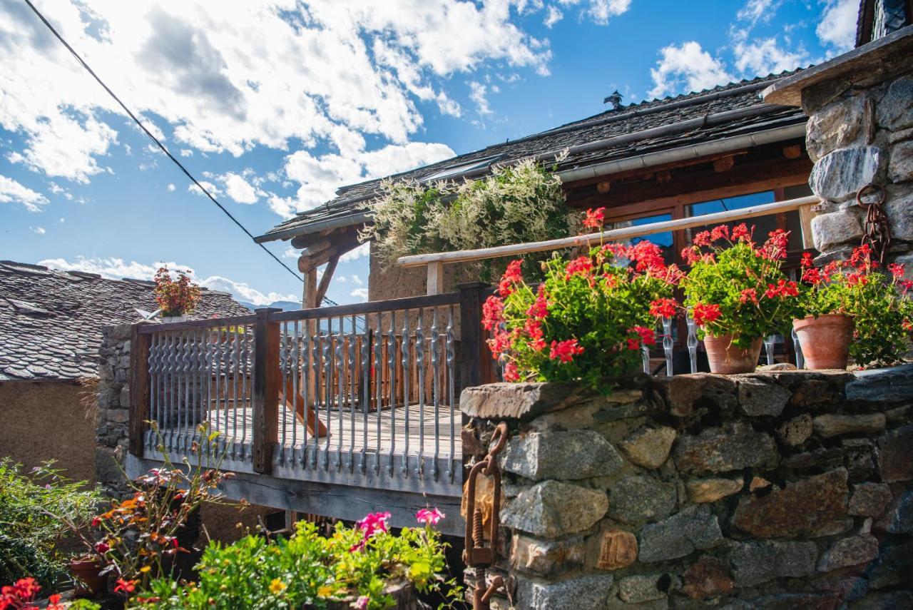 The Dragon Barn - Grenier Vila Ascou Exterior foto